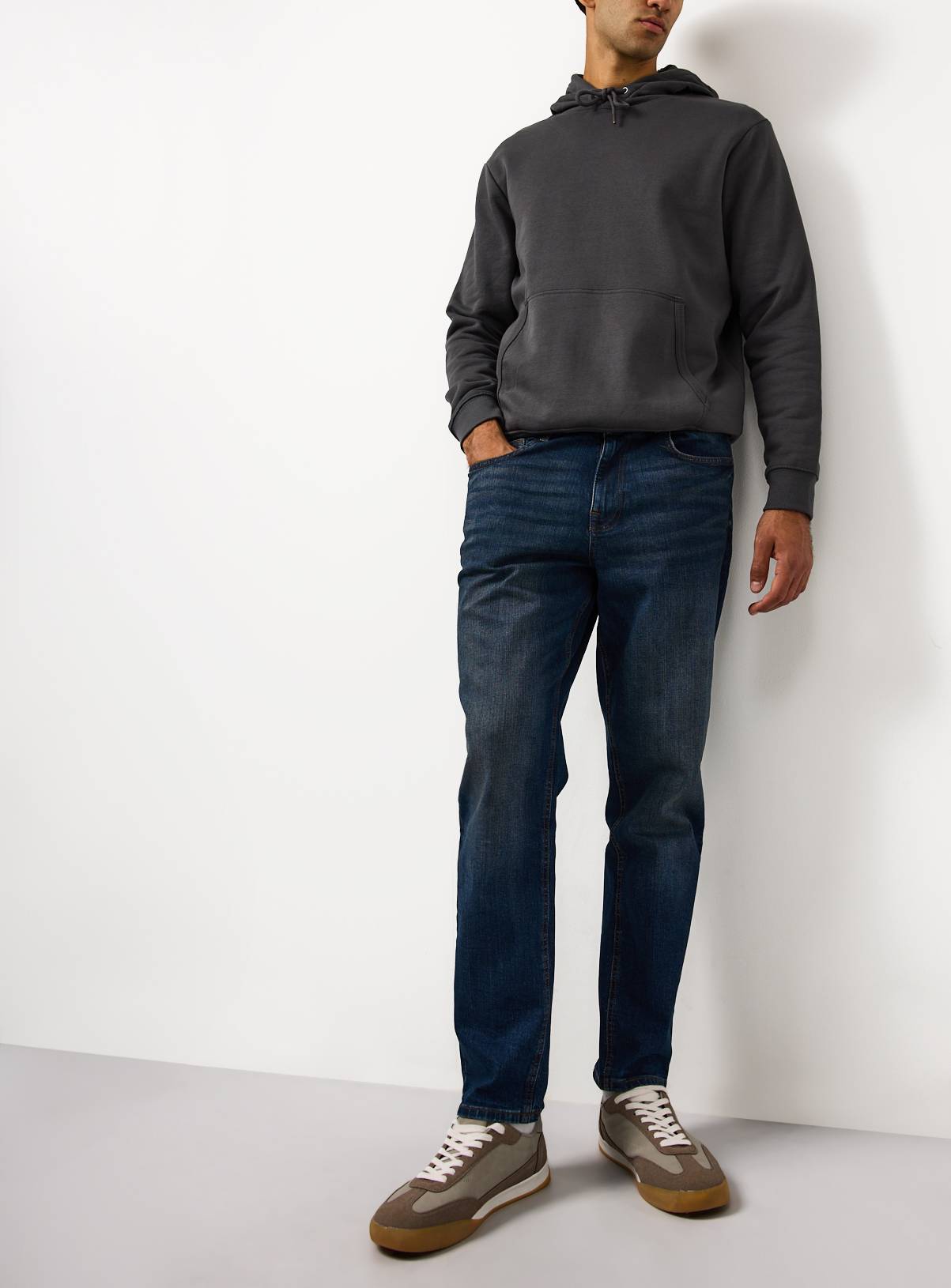 The Vintage Tapered Jeans 44L - Image 1